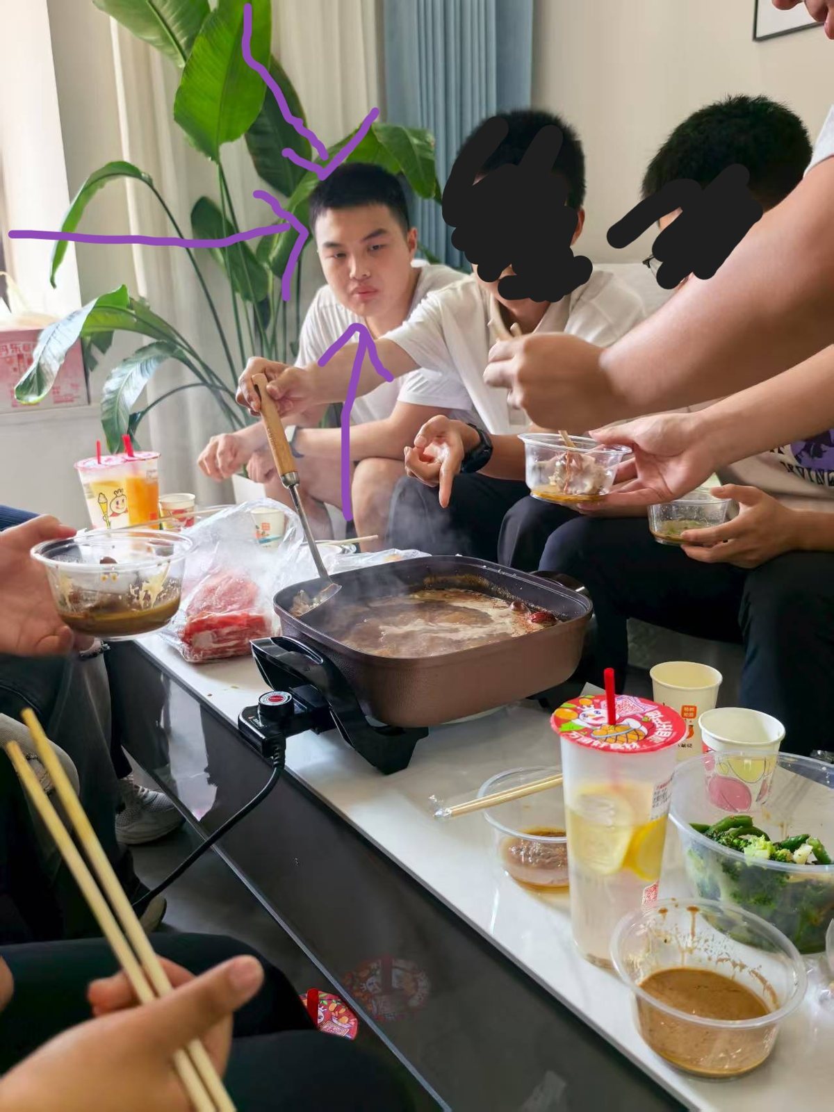 火锅聚餐现场